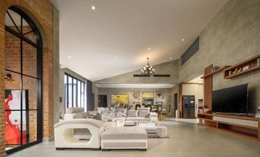 Luxury Pool Villa Modern tropical style Pa Daet Subdistrict. Chiang Mai  New style house, vacation home