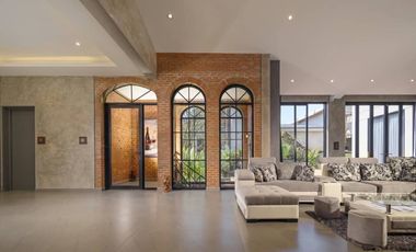 Luxury Pool Villa Modern tropical style Pa Daet Subdistrict. Chiang Mai  New style house, vacation home