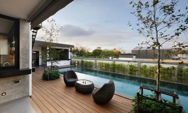 Luxury Pool Villa Modern tropical style Pa Daet Subdistrict. Chiang Mai  New style house, vacation home
