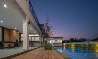 Luxury Pool Villa Modern tropical style Pa Daet Subdistrict. Chiang Mai  New style house, vacation home