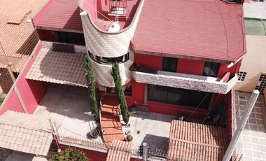 Residencia 2 Pisos, 4 Recámaras, 2.5 Baños, Amplio Jardín Trasero, Ojo de Agua, Edo. Mex.