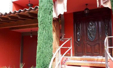 Residencia 2 Pisos, 4 Recámaras, 2.5 Baños, Amplio Jardín Trasero, Ojo de Agua, Edo. Mex.