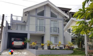 FOR SALE 3 STOREY HOUSE WITH 4 BEDROOMS PLUS 2 PARKNG IN CABANCALAN MANDAUE CEBU