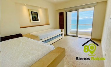Departamento con playa de 4 recámaras en Acapulco