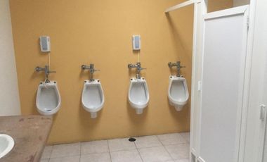Excelente propiedad sobre av principal