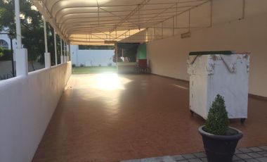 Excelente propiedad sobre av principal