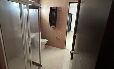CASA EN RENTA CON ALBERCA, RESIDENCIAL LAS PALMAS