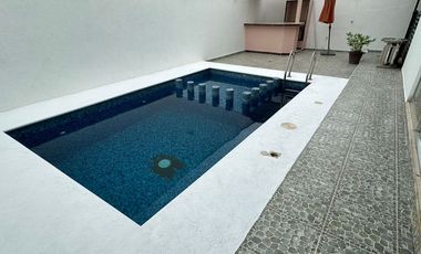 CASA EN RENTA CON ALBERCA, RESIDENCIAL LAS PALMAS