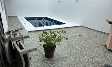 CASA EN RENTA CON ALBERCA, RESIDENCIAL LAS PALMAS