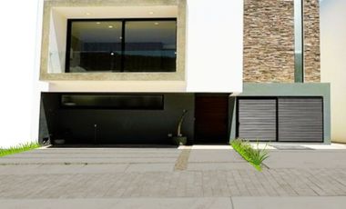 Casas Premium con vista a Campo de Golf en Zibatá.