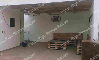 CASA EN VENTA CENTRO DE APODACA 153 MTS T. Y 182 MC