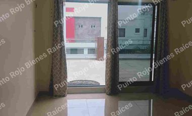 CASA EN VENTA CENTRO DE APODACA 153 MTS T. Y 182 MC
