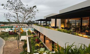 Casa en  venta en Merida con club de golf