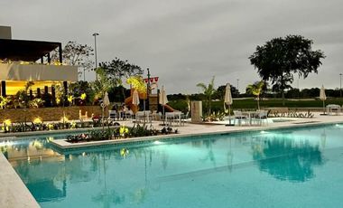 Casa en  venta en Merida con club de golf