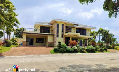 for sale villa house with big landscape garden inside amara subdivision liloan cebu