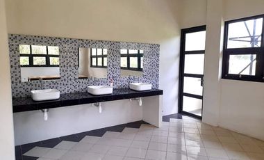 Ruang Usaha Luas Cocok Untuk Resto di Jalan Magelang Yogyakarta