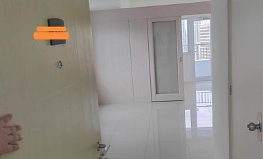 380K DP move in agad 25% discount Rent to Own Condominium in Makati City near RCBC Makati,AYALA, Mapua