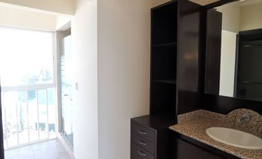 Penthouse en Palmetto 32, Bosque Real.