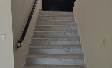 Penthouse en Palmetto 32, Bosque Real.