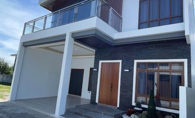 FURNISHED HOUSE AND LOT WITH POOL FOR SALE IN ANUNAS ANGELES CITY PAMPANGA