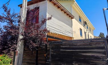 Leon Propiedades vende casa en villa, Curacaví centro.