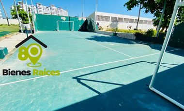 Departamento en venta de 5 recámaras en playa con cancha de tenis y pádel