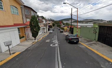 REMATE B. DE CASA EN LOMAS BOULEVARES TLALNEPANTLA DE BAZ.