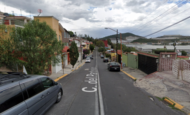 REMATE B. DE CASA EN LOMAS BOULEVARES TLALNEPANTLA DE BAZ.