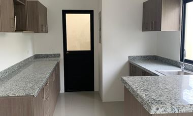 Casa de Renta en Vía a la Costa, Guayaquil, Ecuador