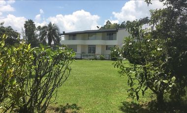 VENTA CASA INDEPENDIENTE URB. COLEGIO DE MÉDICOS SECTOR LA SALLE