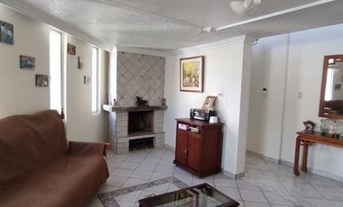 VENTA CASA INDEPENDIENTE URB. COLEGIO DE MÉDICOS SECTOR LA SALLE