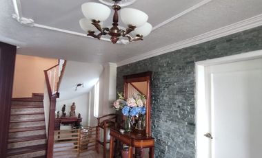 VENTA CASA INDEPENDIENTE URB. COLEGIO DE MÉDICOS SECTOR LA SALLE