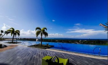 【RUSH SALE! 】1BR Condo for Sale at 8 Newtown Boulevard in Lapu-Lapu City, Cebu