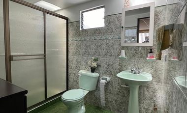 VENTA O PERMUTA CASA EN LA CAROLA MANIZALES