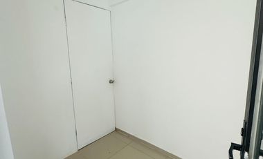 Consultorio en renta dentro de clínica con elevador sobre av. camelinas