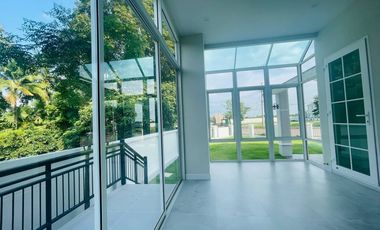 The Luxury Living in Chiangmai on the most all-round comfort of meticulous design,taking into account the benefits of every square inch.