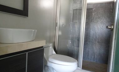 CASA SOLA EN VENTA EN CUERNAVACA ZONA SUR CON ALBERCA CLIMATIZADA  Y JARDÍN PRIVADO FRACCIONAMIENTO CON VIGILANCIA Y ACCESO CONTROLADO