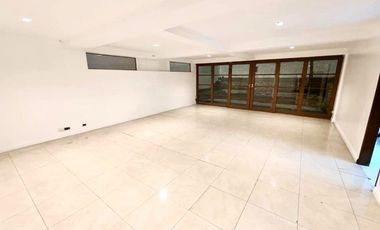 Modern Comforts: White Plains 5 Bedroom House for Rent, Newly Renovated. Your Perfect Home is One Click Away – Make It Yours Today!