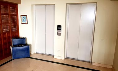 Venta Dpto espectacular vista en Cerros de Camacho con Terraza