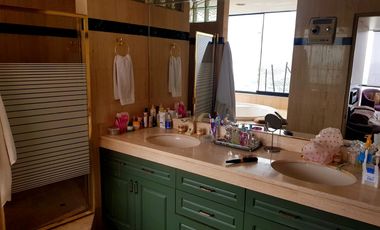 Venta Dpto espectacular vista en Cerros de Camacho con Terraza