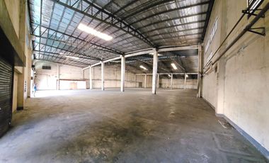 Exclusive Warehouse for Rent with Big Parking Space in Mandaue City