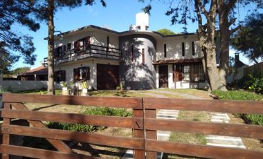 CASA EN VENTA EN LAS TONINAS