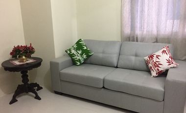FURNISHED 1 Bedroom with Parking For Rent in the Pearl Place Pasig City near Kapitolyo/Estancia/Ortigas
