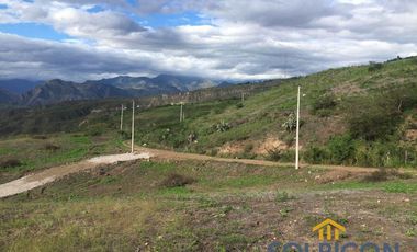 Amplio terreno en yunguilla