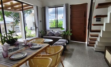 2 Bedroom Villa Along the Beach