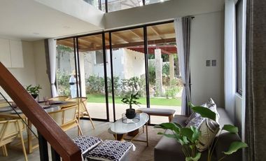 2 Bedroom Villa Along the Beach
