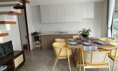 2 Bedroom Villa Along the Beach