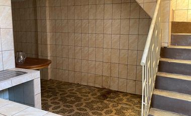 Venta casa y departamento en La Perla, cerca de la Avenida La Marina.