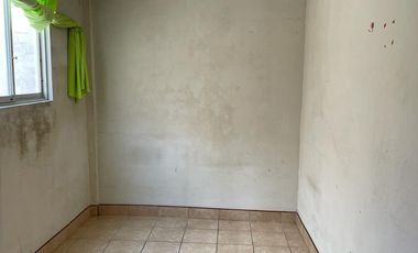 Venta casa y departamento en La Perla, cerca de la Avenida La Marina.