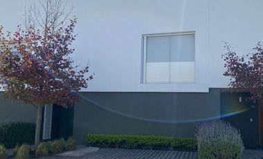 Casa en renta amueblada en Juriquilla